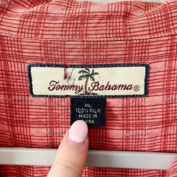 Tommy Bahama Men’s 100% Silk Coral Plaid Short Sleeve Button Front Shirt XL - Picture 7 of 7